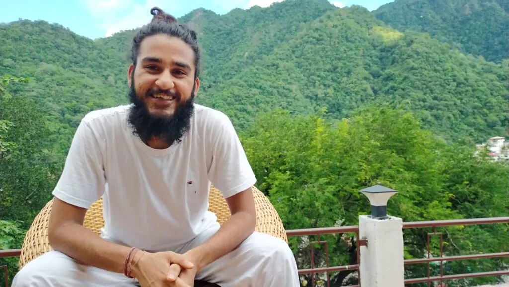 saransh near mountains